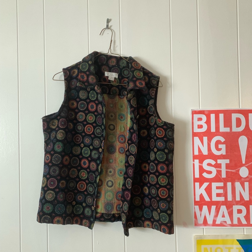 multi-color patterned vest (knit)